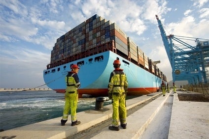 Call for mediation as US port disruption drags on