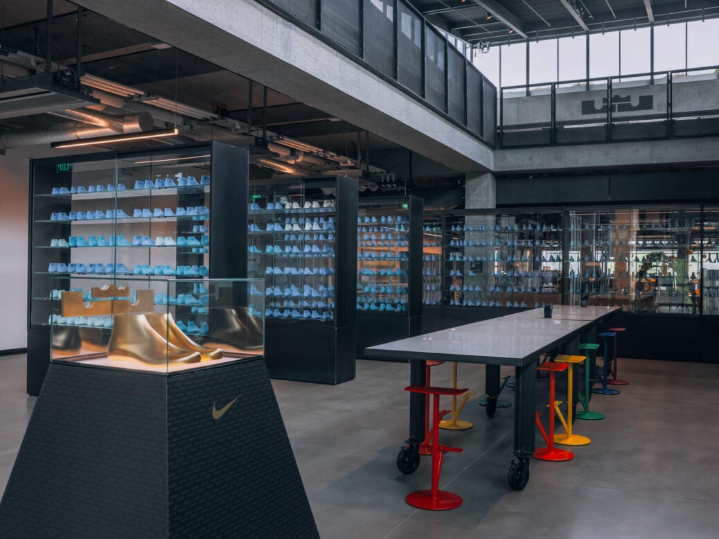 Nike high-tech