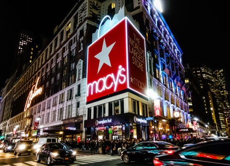 Macy’s bolsters supply chain with $584m automated fulfilment centre Macy’s bolsters supply chain with $584m automated fulfilment centre