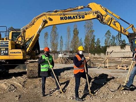 Freudenberg begins construction on apparel interlinings centre in Italy Freudenberg begins construction on apparel interlinings centre in Italy