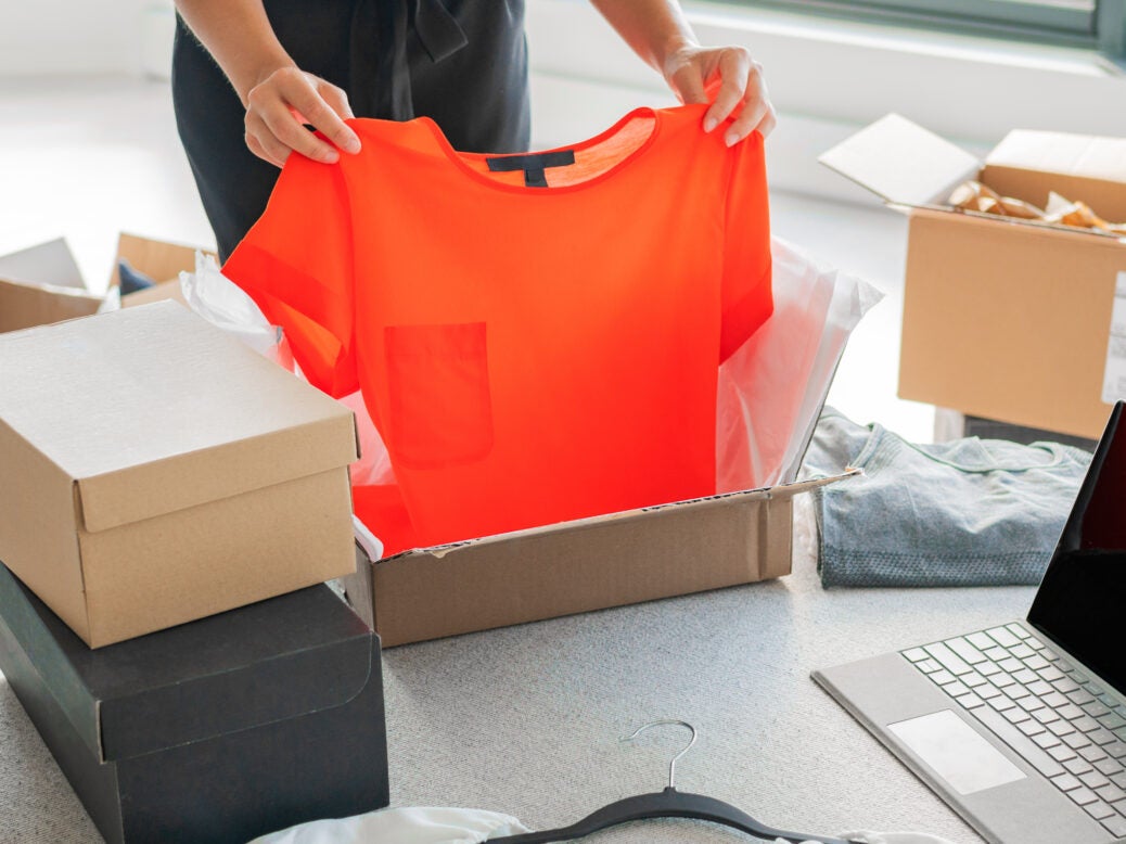 clothing retail online sales