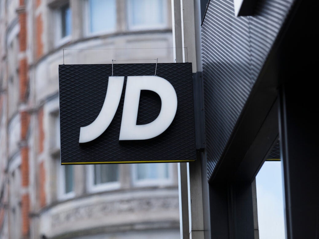 JD Sports Holding aumenta su participación en el Deporvillage español