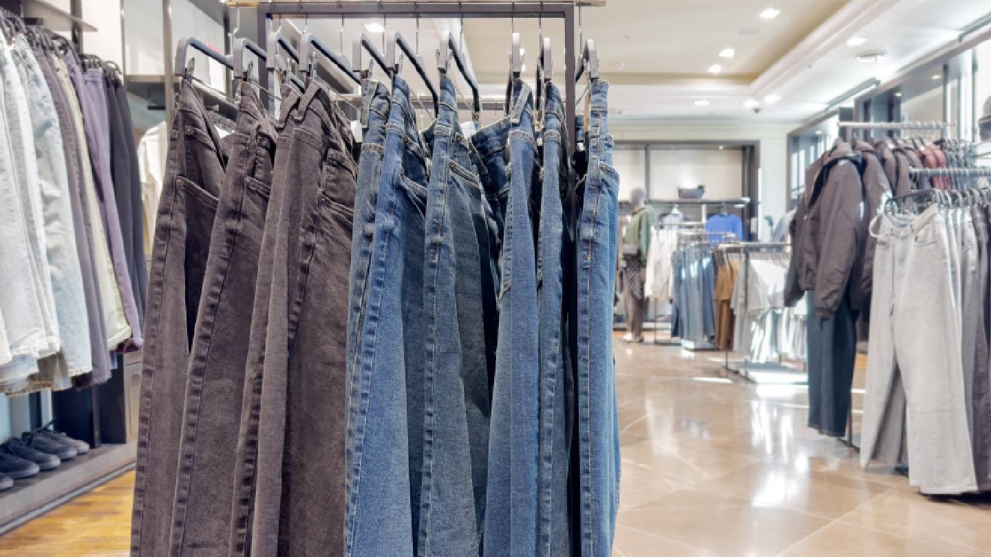 Report links Iran conflict to UK clothing manufacturers’ sales drop 