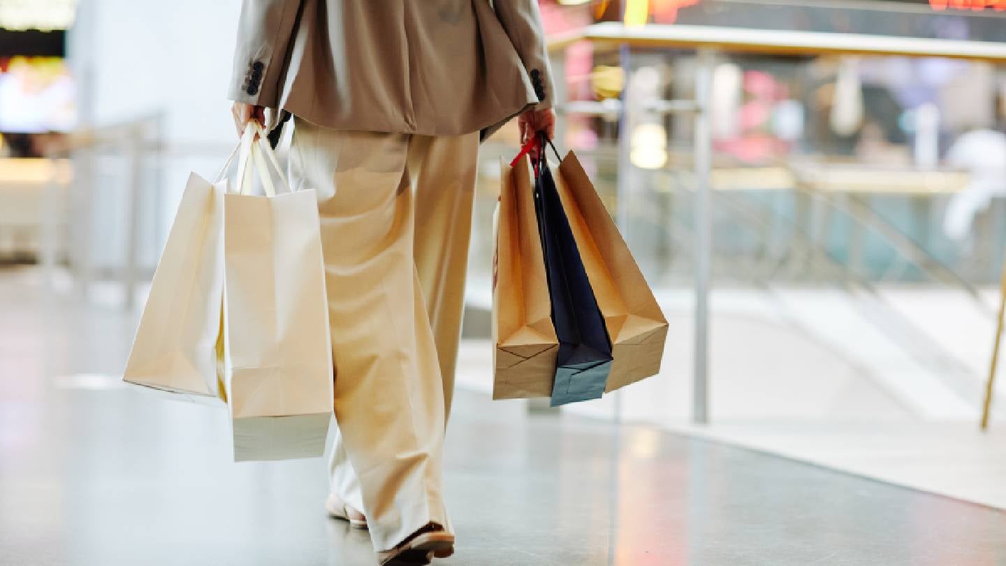 Retail sales in July keep upward momentum despite economic fluctuations